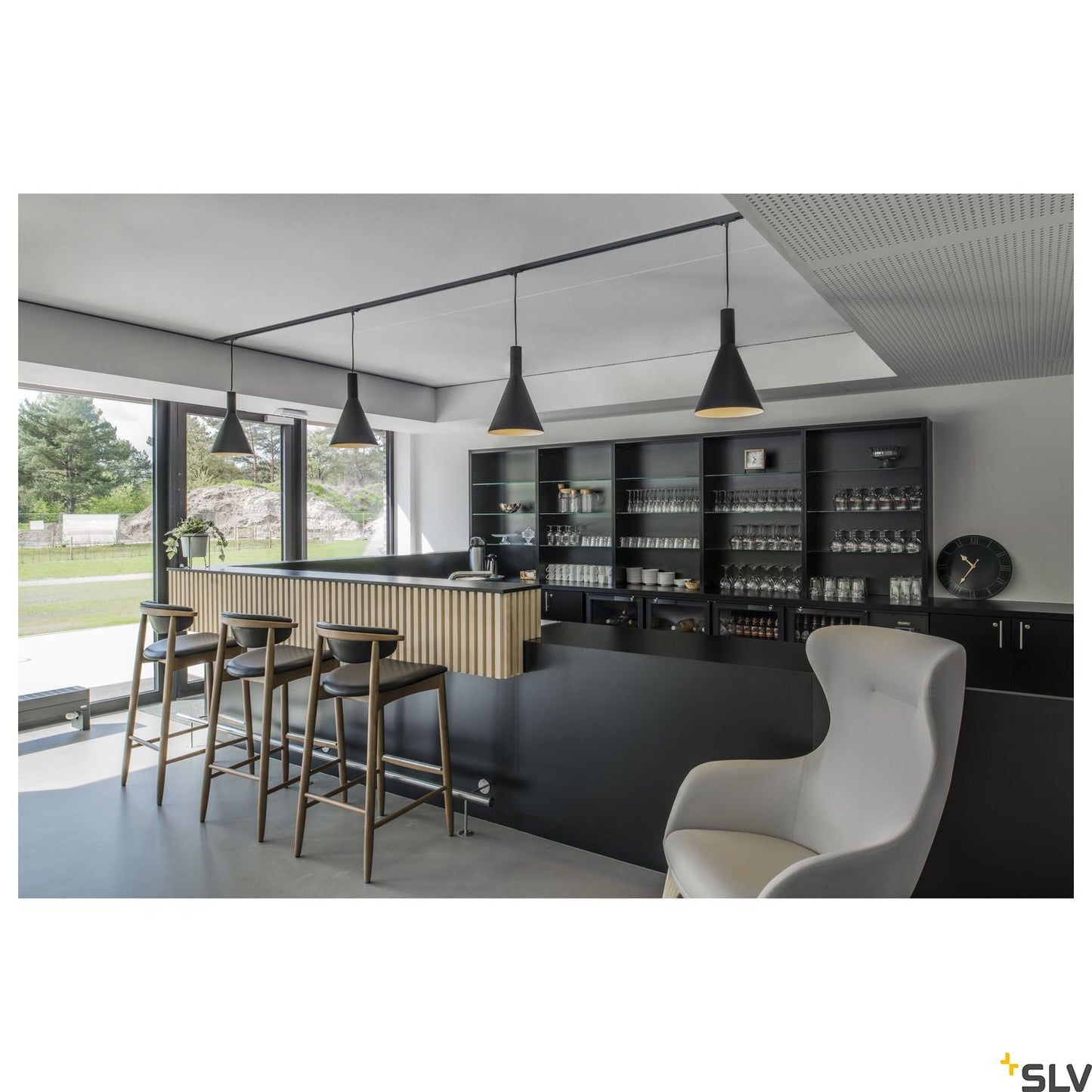 SLV 1-circuit pendant adapter, black, incl. strain-relief and threaded piece 143120